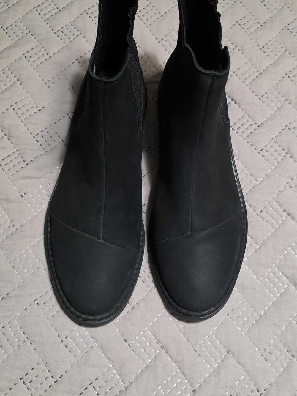 TOMS Charlie Women's Black Leather Chelsea Boots Size 7.5